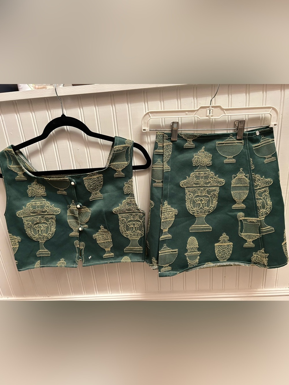 The Epoch 2 Piece Set Green Gold Jacquard Crop Top Mini Skirt Matching Small